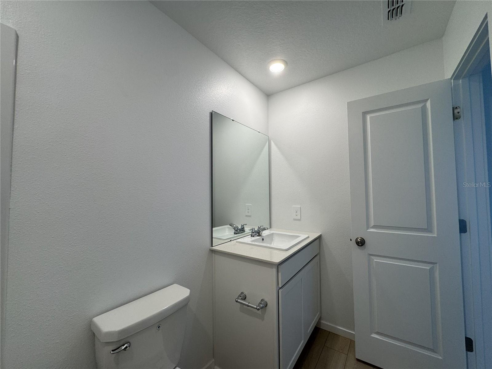 Image 18 of 21 For 830 Lynx Street