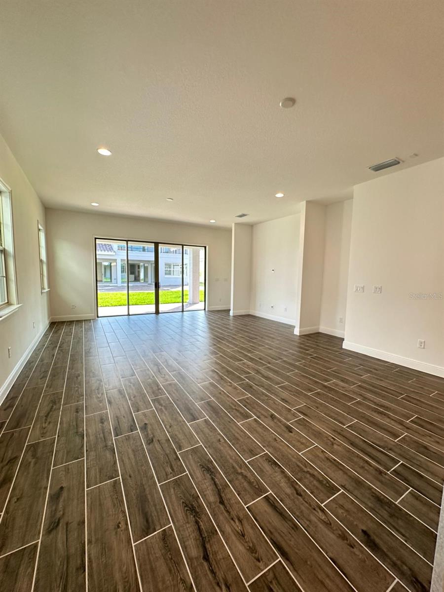 Image 14 of 54 For 13724 Larkton Lane