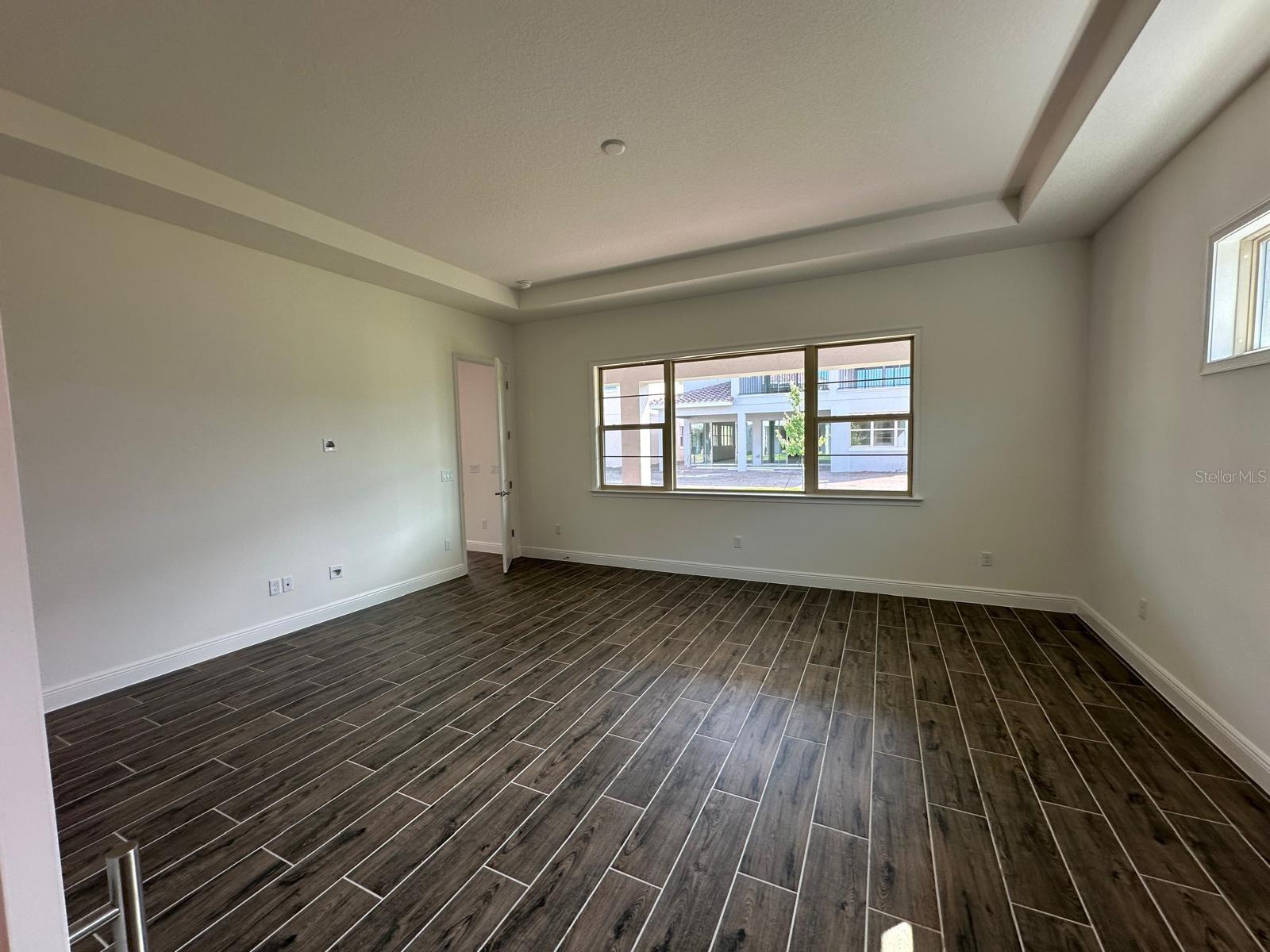 Image 15 of 54 For 13724 Larkton Lane