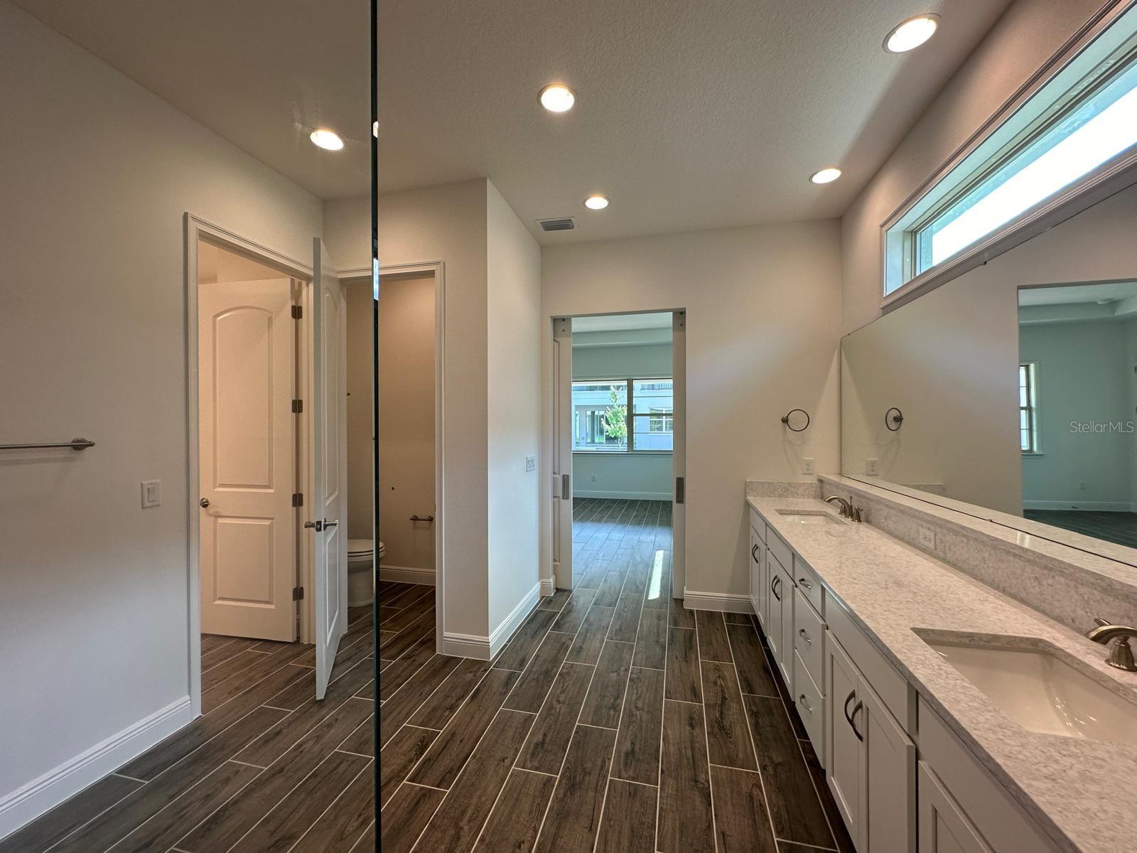 Image 19 of 54 For 13724 Larkton Lane