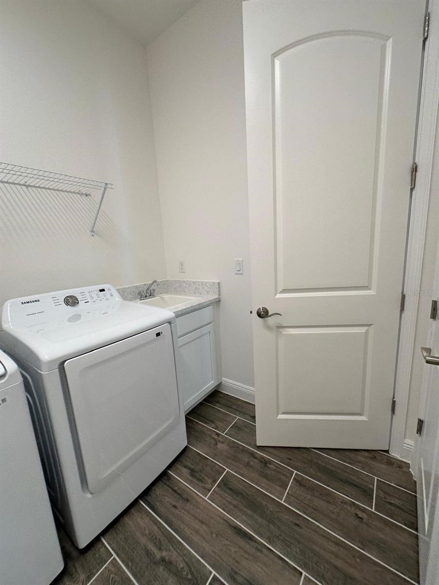 Image 23 of 54 For 13724 Larkton Lane