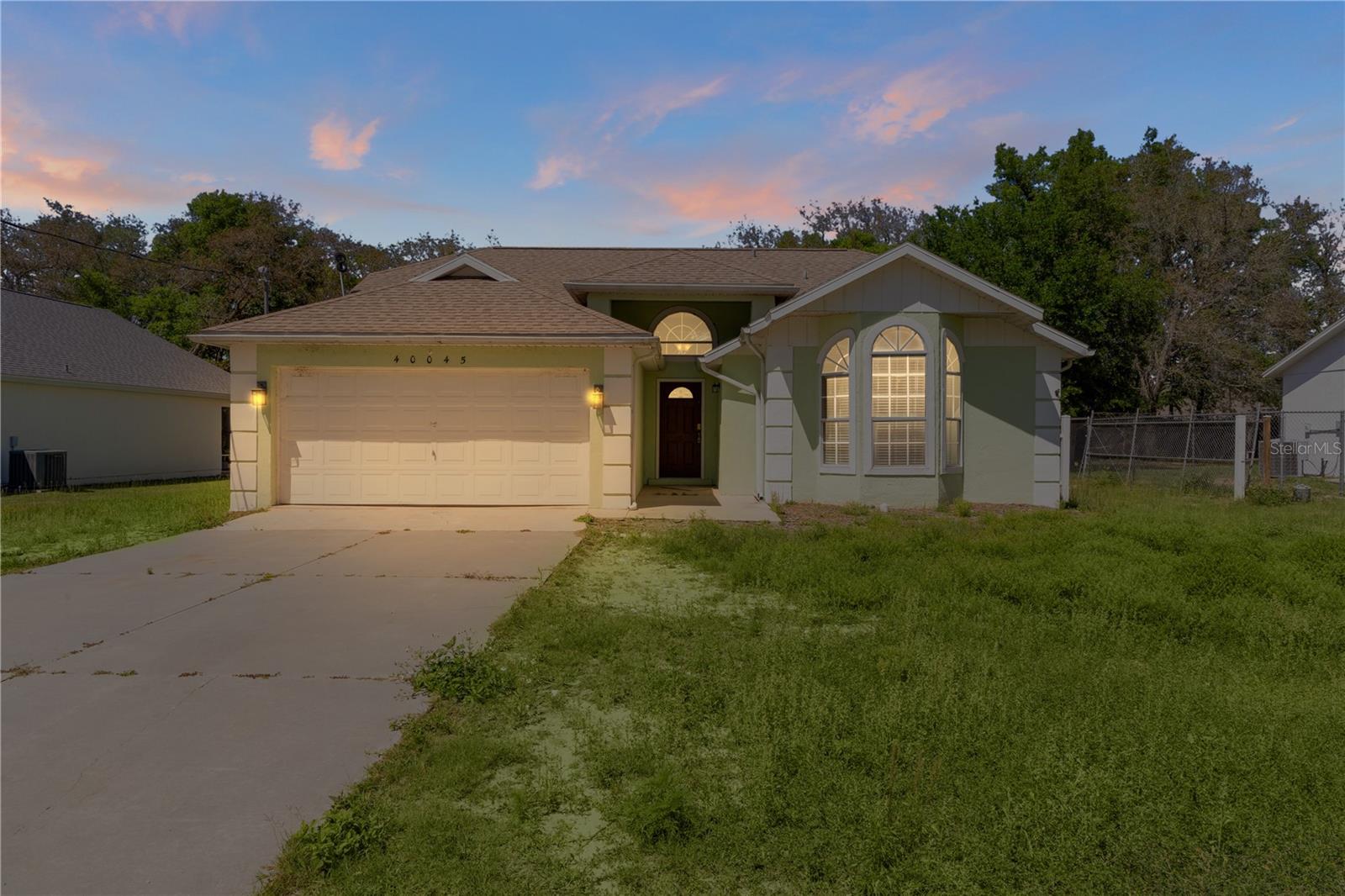 Image 2 of 50 For 40045 Palm Street