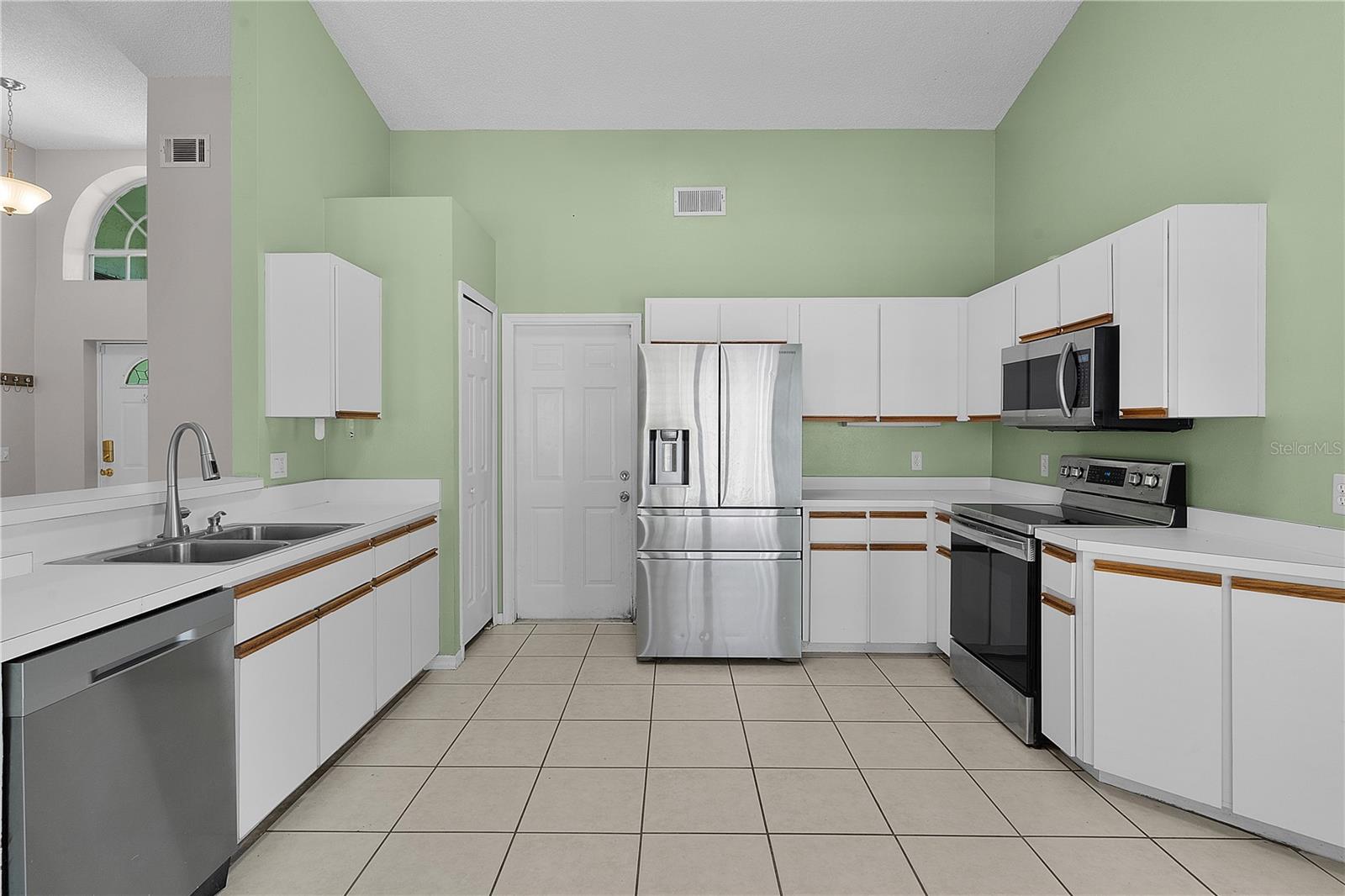 Image 36 of 50 For 40045 Palm Street