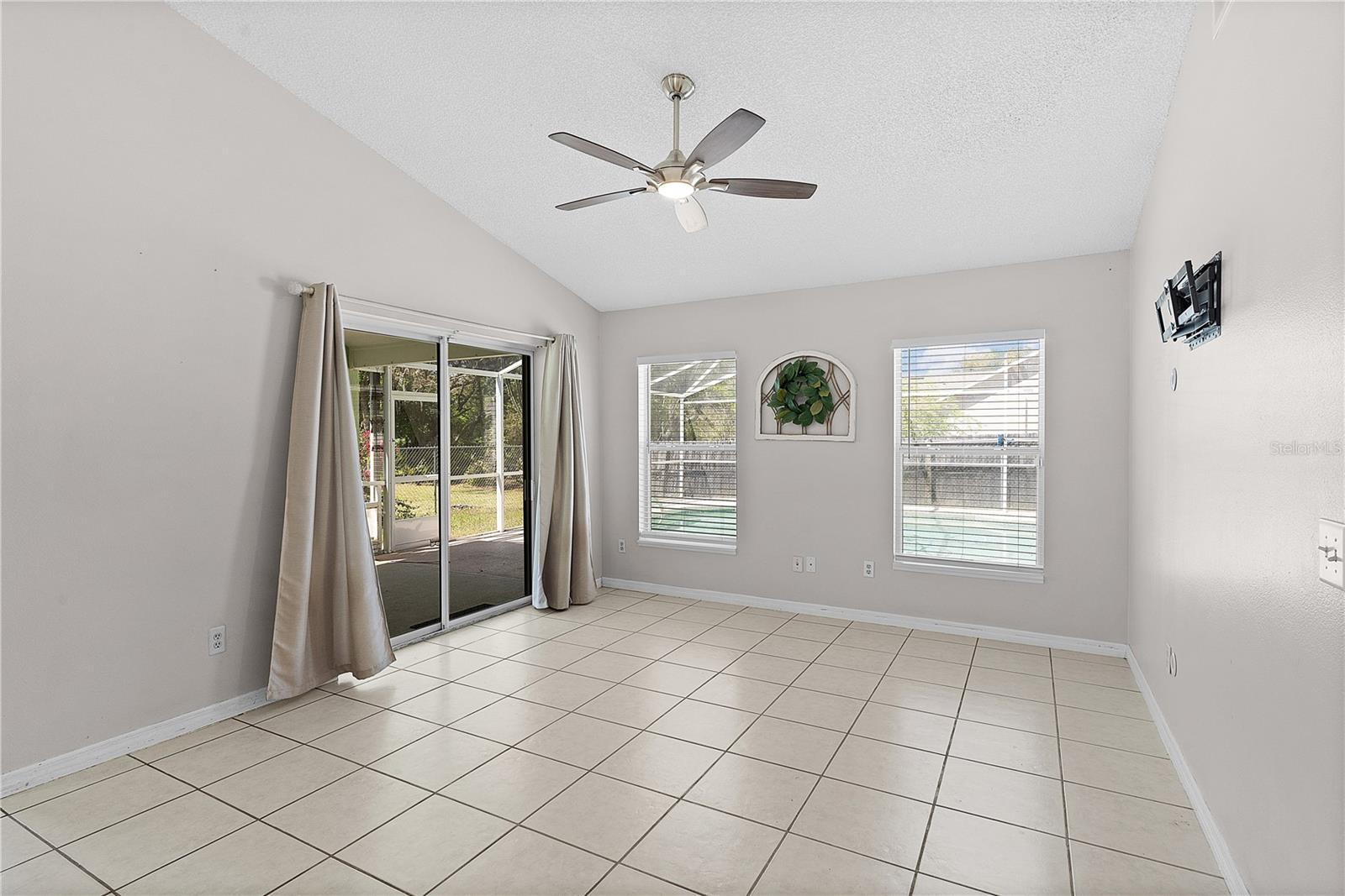 Image 43 of 50 For 40045 Palm Street