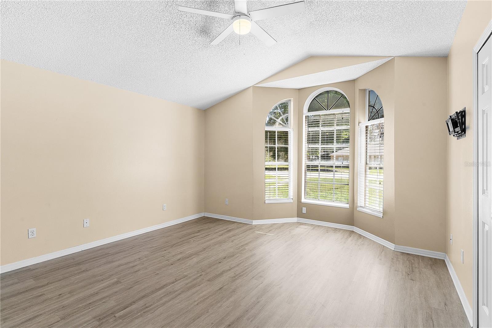 Image 50 of 50 For 40045 Palm Street