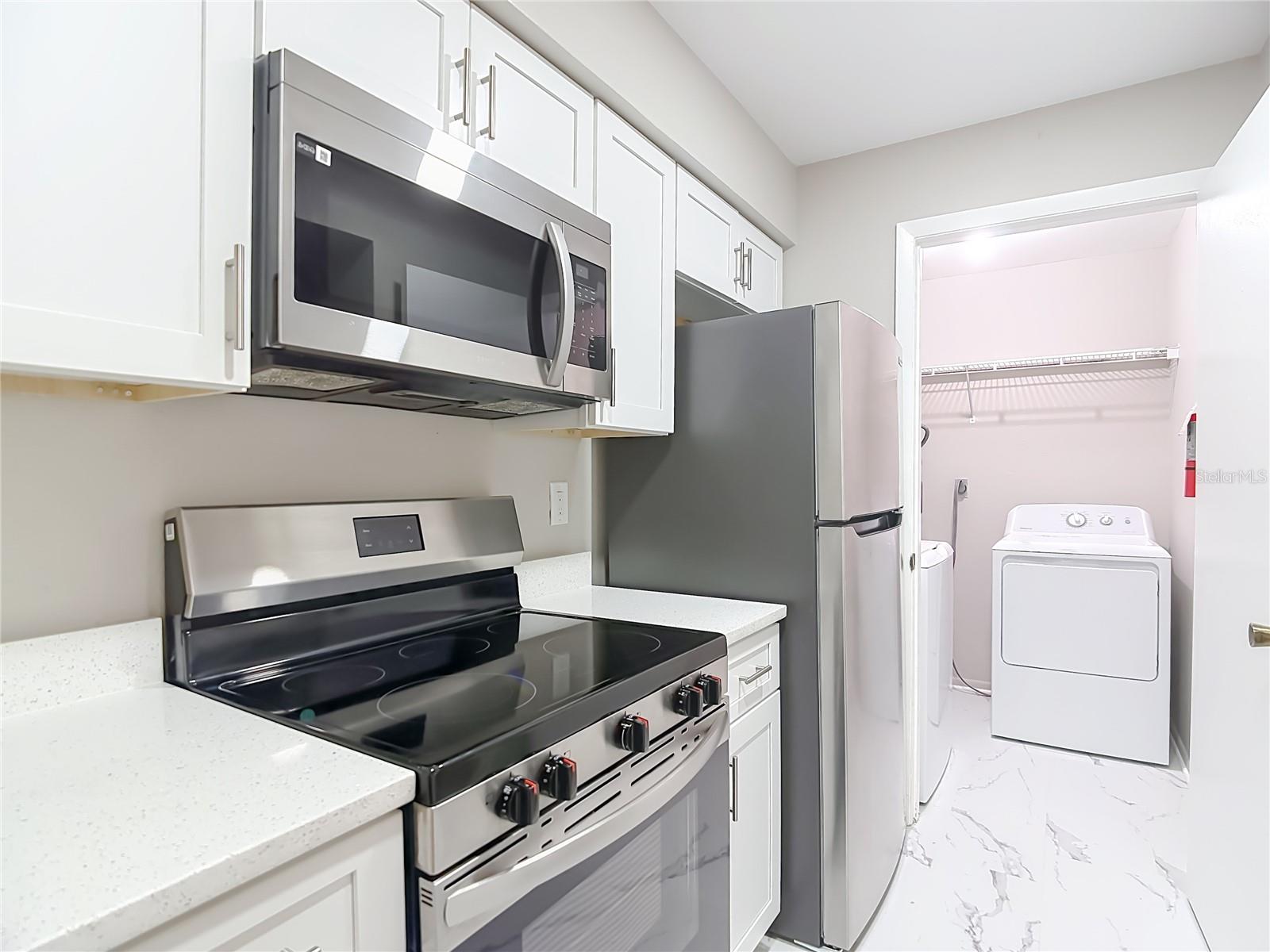 Image 11 of 27 For 3028 Parkway Boulevard 208