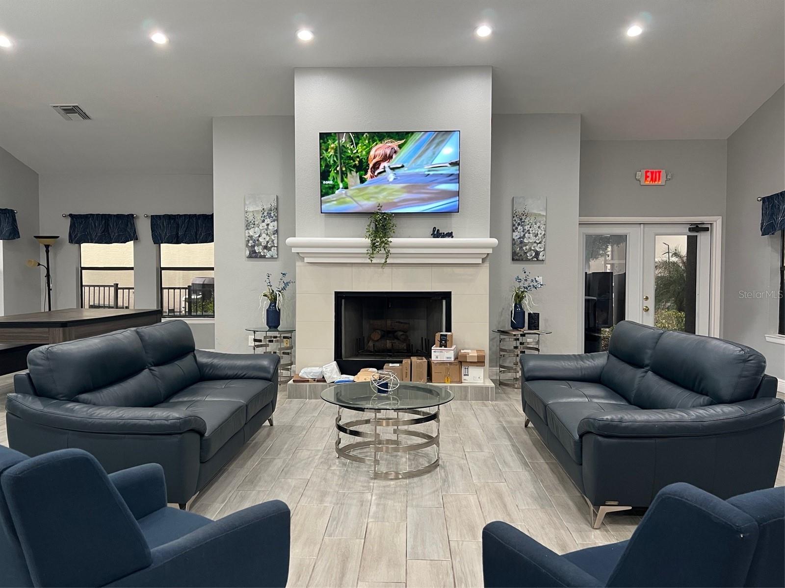 Image 18 of 27 For 3028 Parkway Boulevard 208