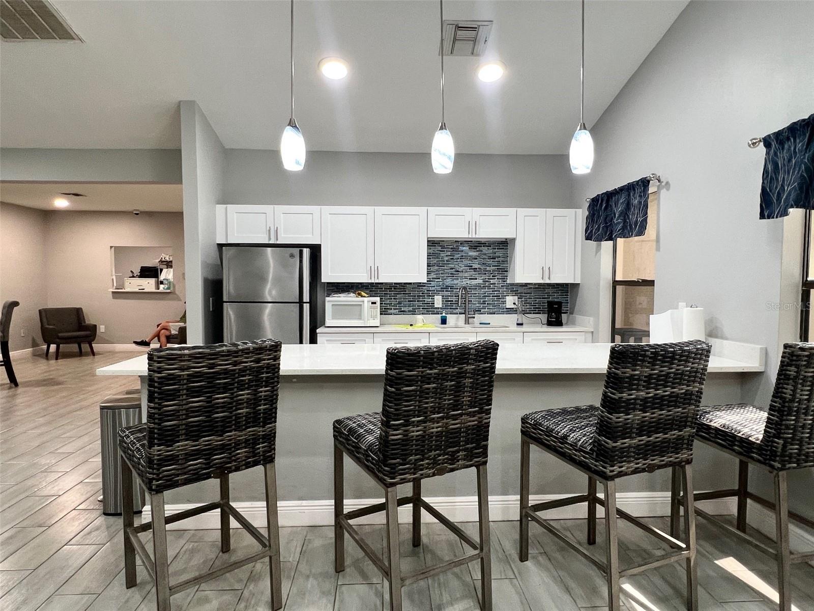 Image 19 of 27 For 3028 Parkway Boulevard 208