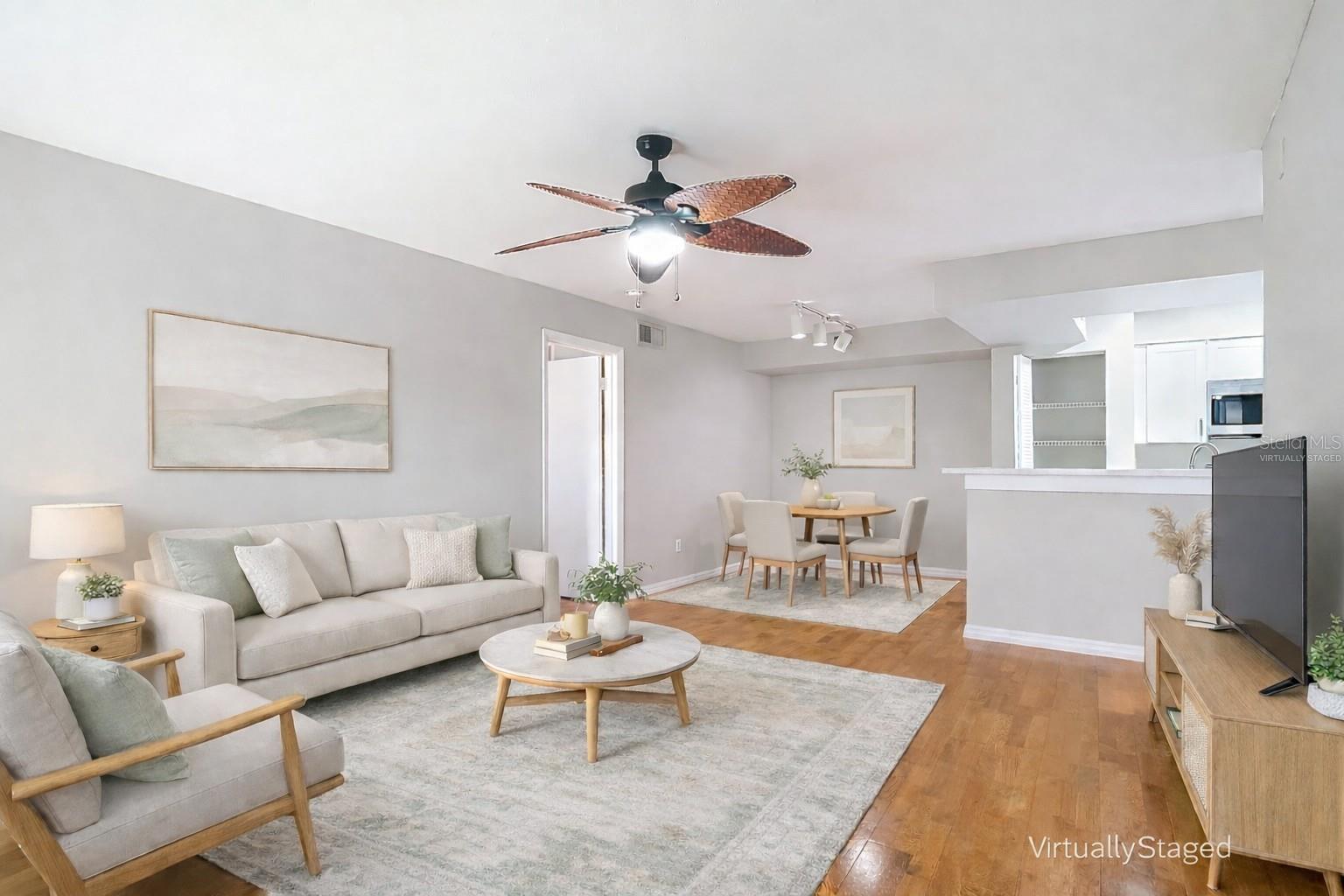 Image 3 of 27 For 3028 Parkway Boulevard 208