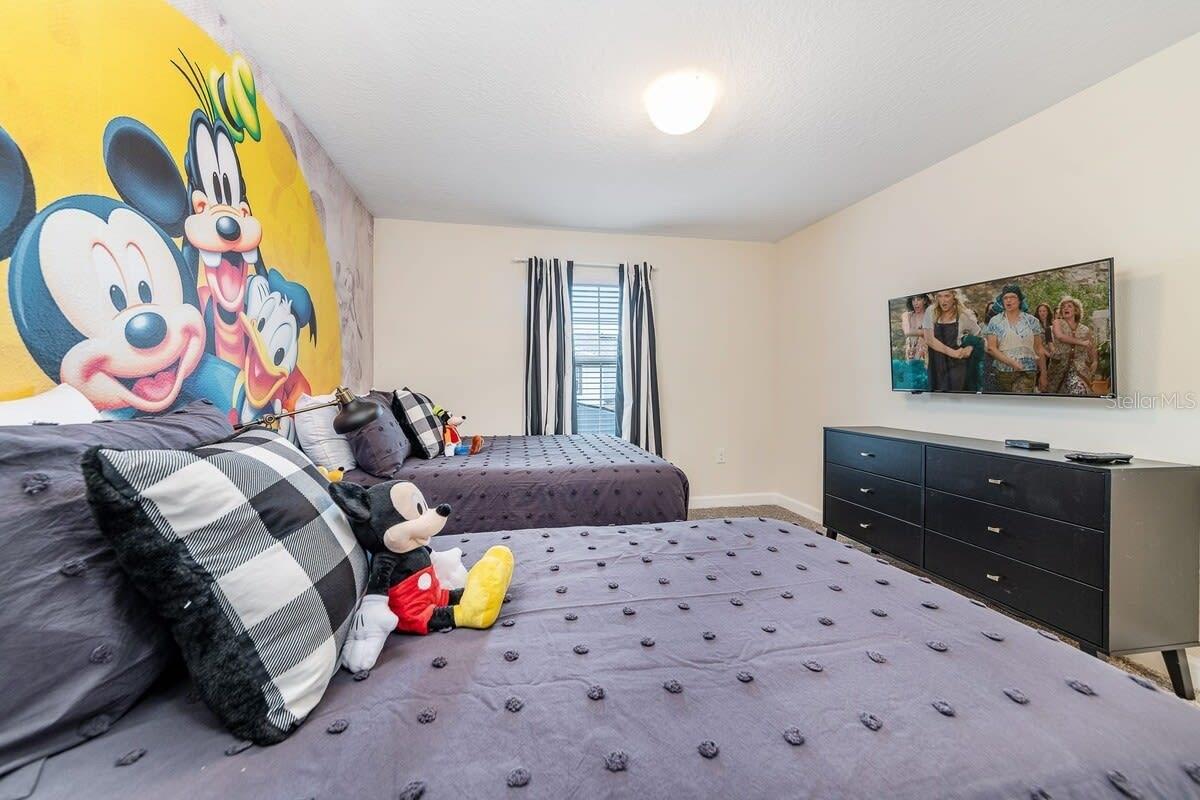 Image 17 of 41 For 4827 Dedication Street