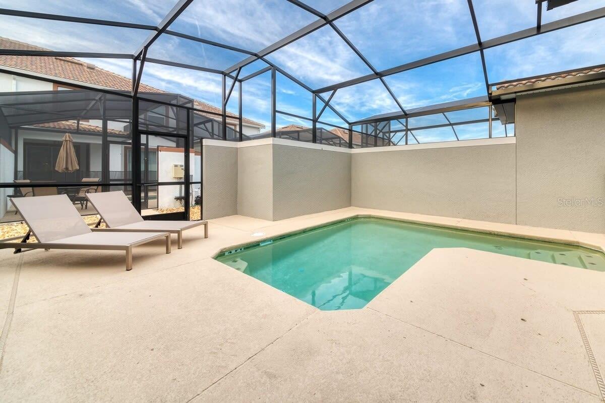 Image 21 of 41 For 4827 Dedication Street