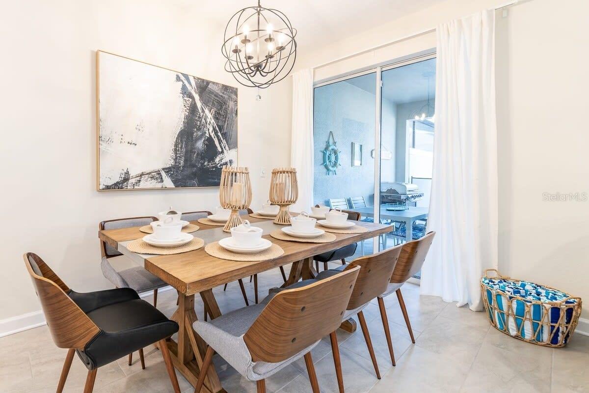 Image 4 of 41 For 4827 Dedication Street