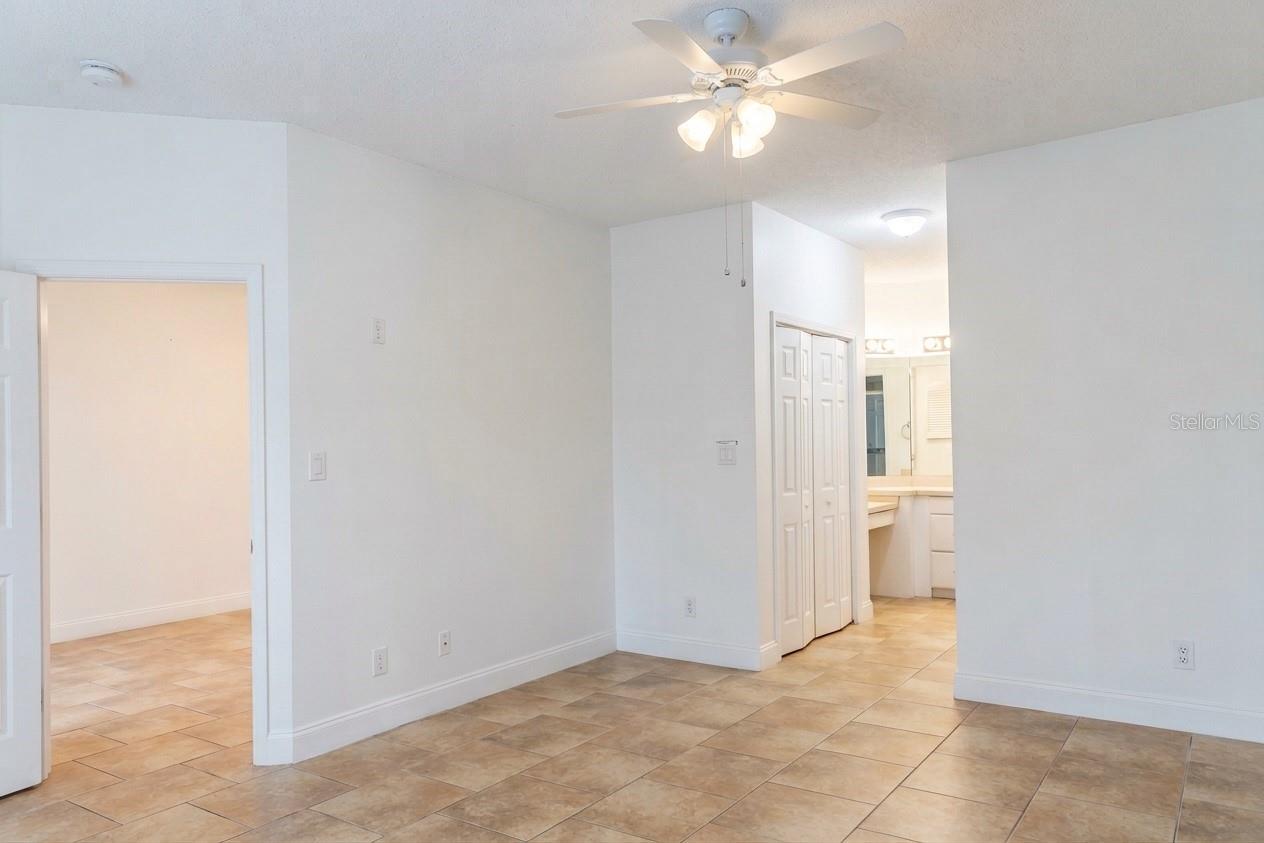 Image 14 of 23 For 8829 Coral Palms Court B