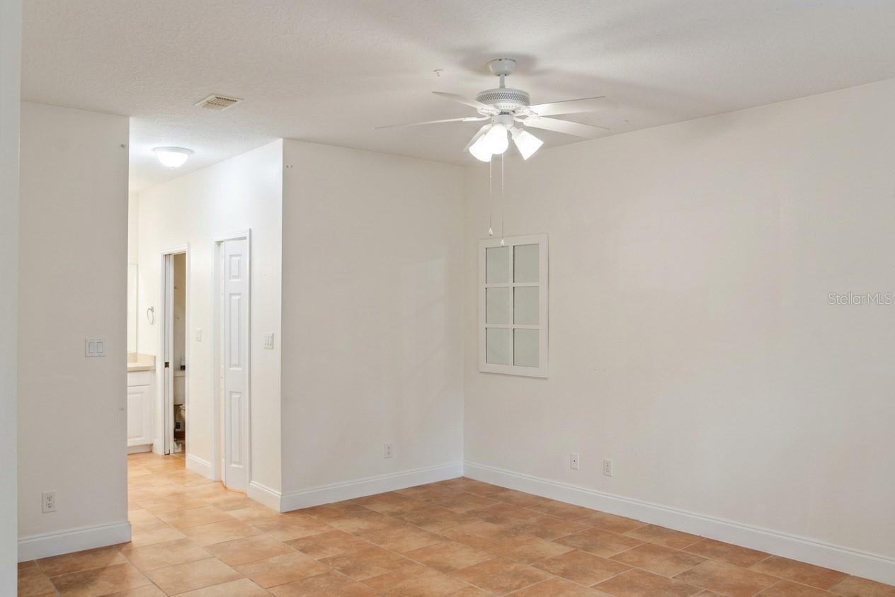 Image 16 of 23 For 8829 Coral Palms Court B