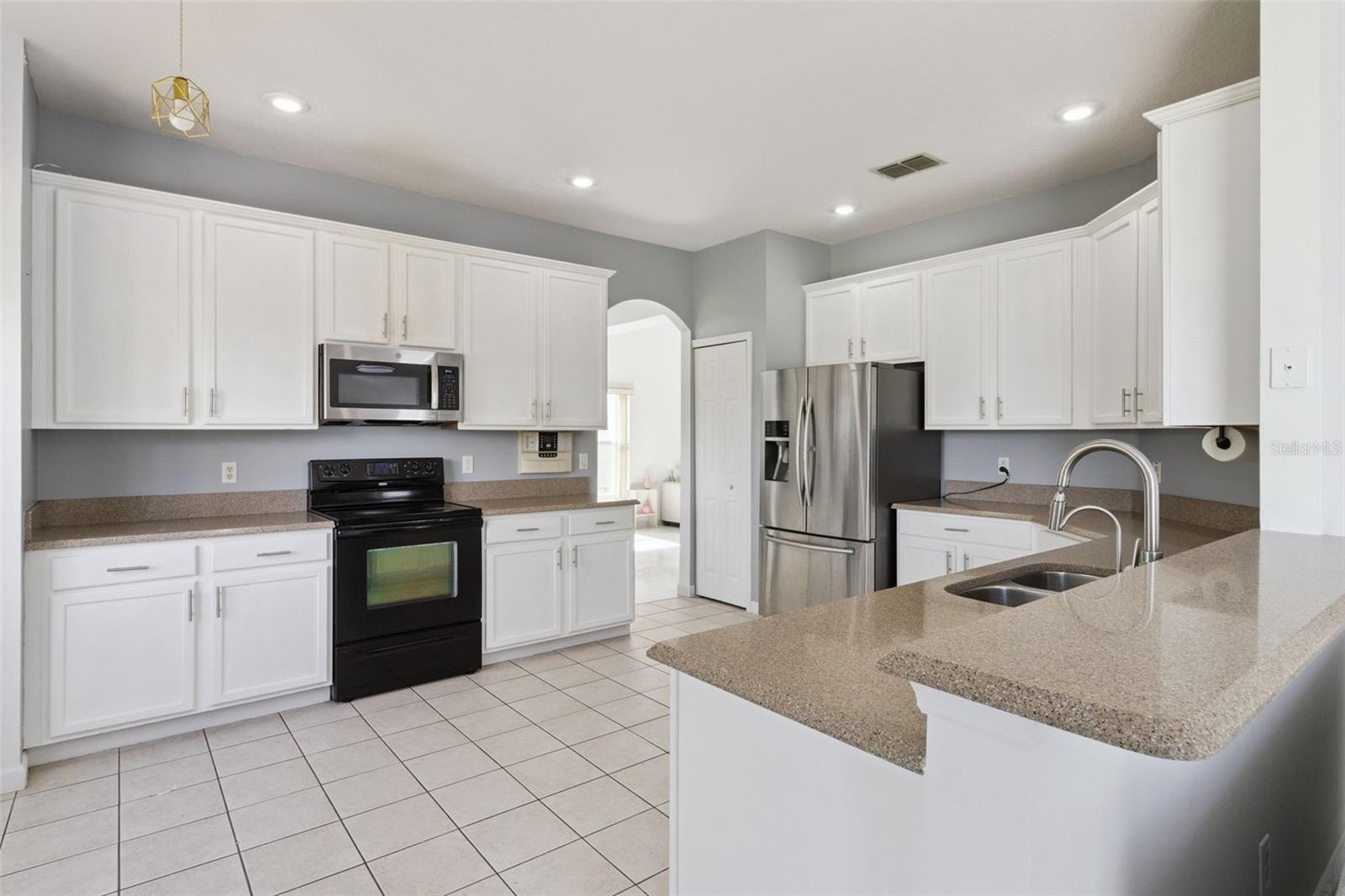 Image 17 of 33 For 2676 Patrician Circle