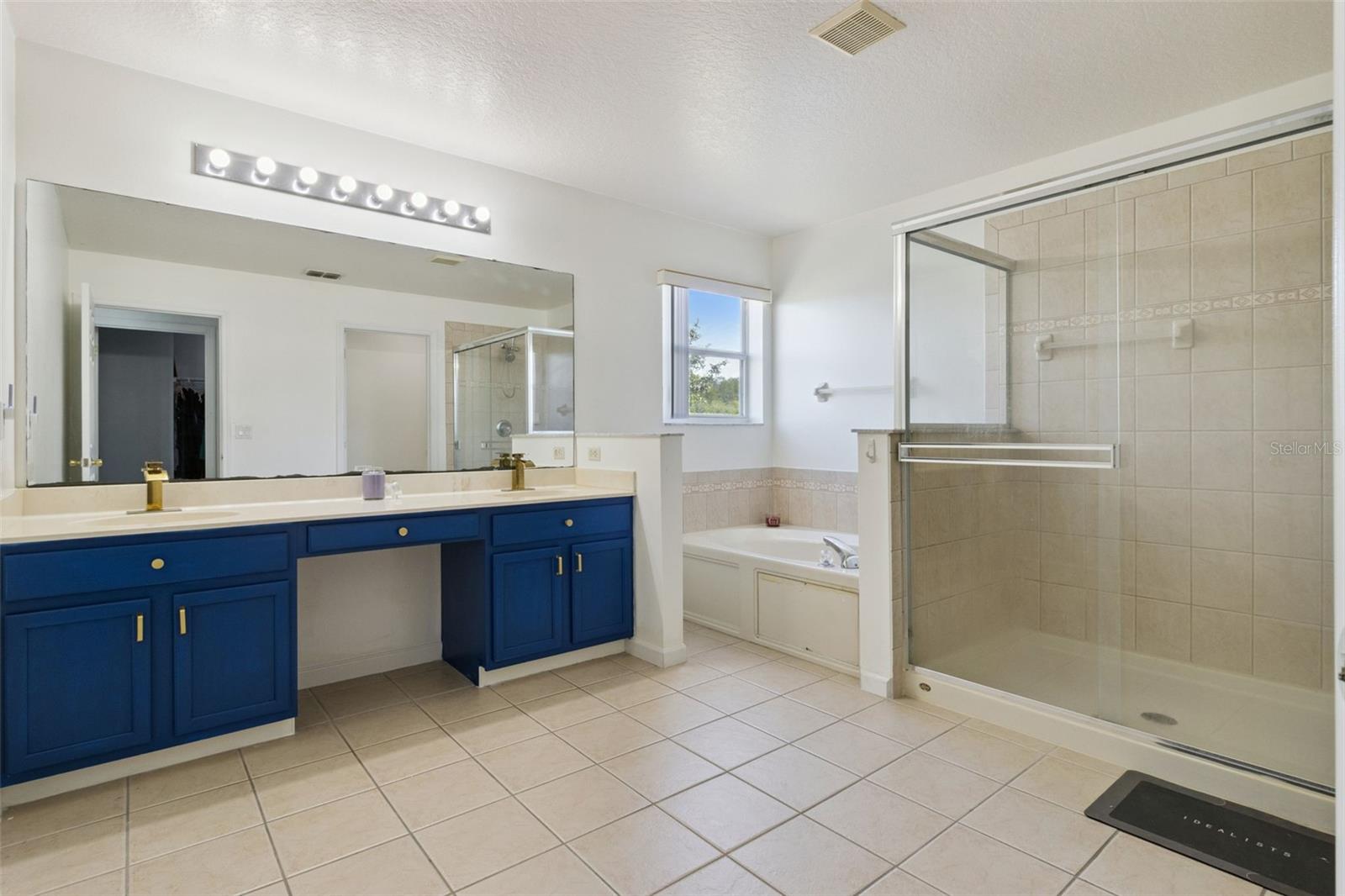 Image 21 of 33 For 2676 Patrician Circle