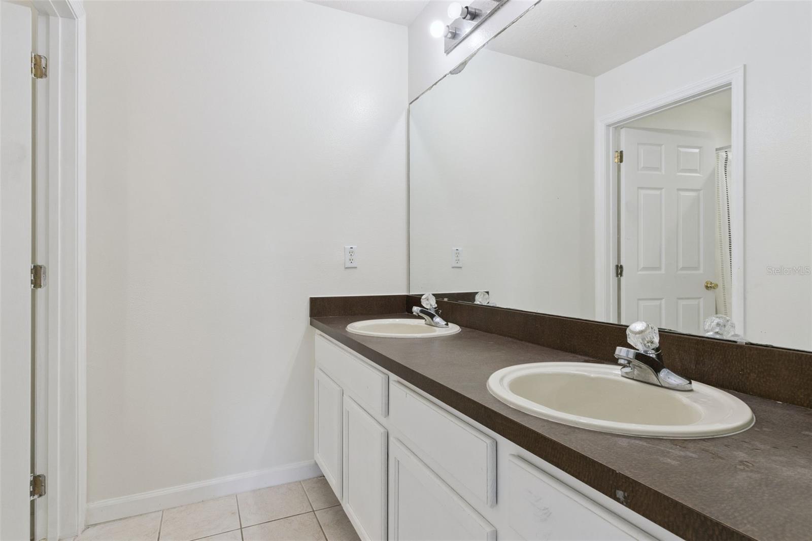 Image 26 of 33 For 2676 Patrician Circle