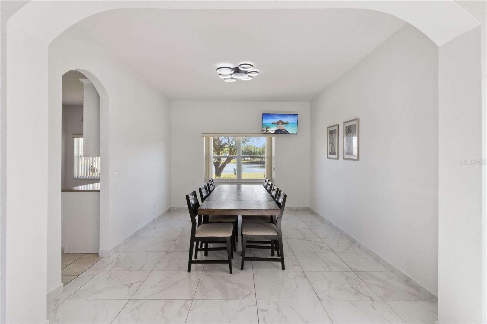 Image 8 of 33 For 2676 Patrician Circle