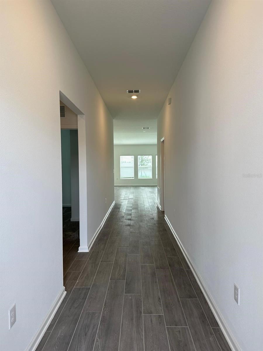 Image 17 of 40 For 652 Trotters Drive