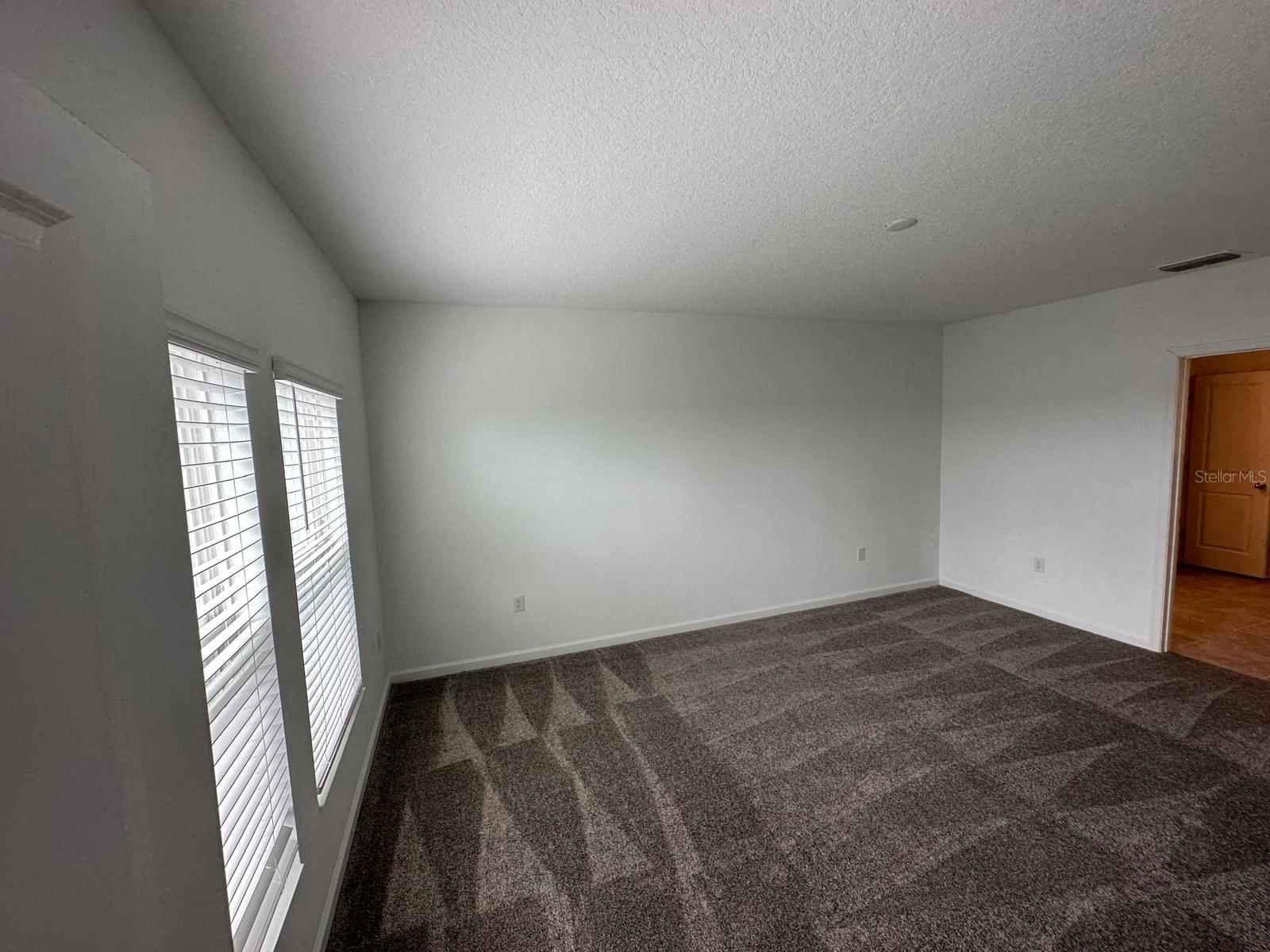 Image 18 of 40 For 652 Trotters Drive