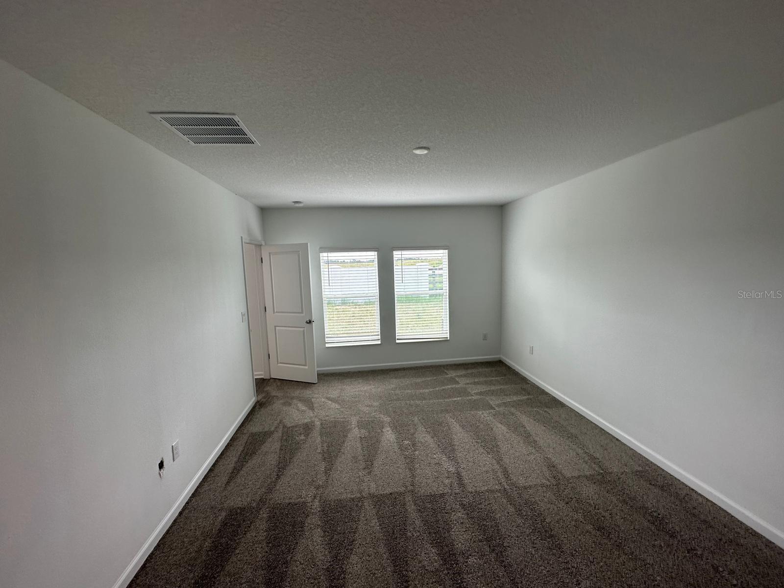 Image 20 of 40 For 652 Trotters Drive