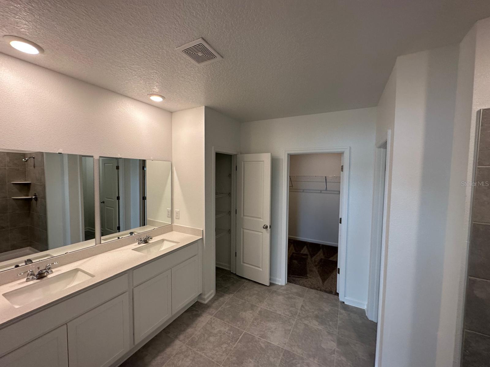 Image 22 of 40 For 652 Trotters Drive