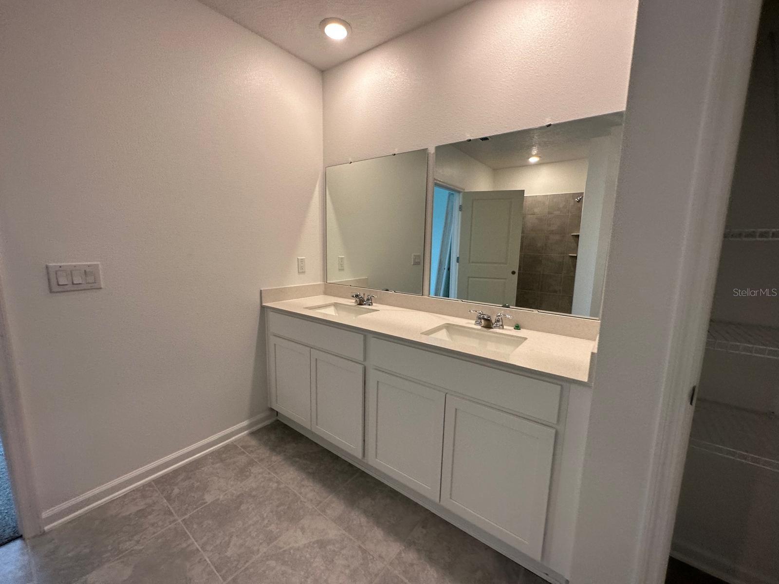 Image 23 of 40 For 652 Trotters Drive