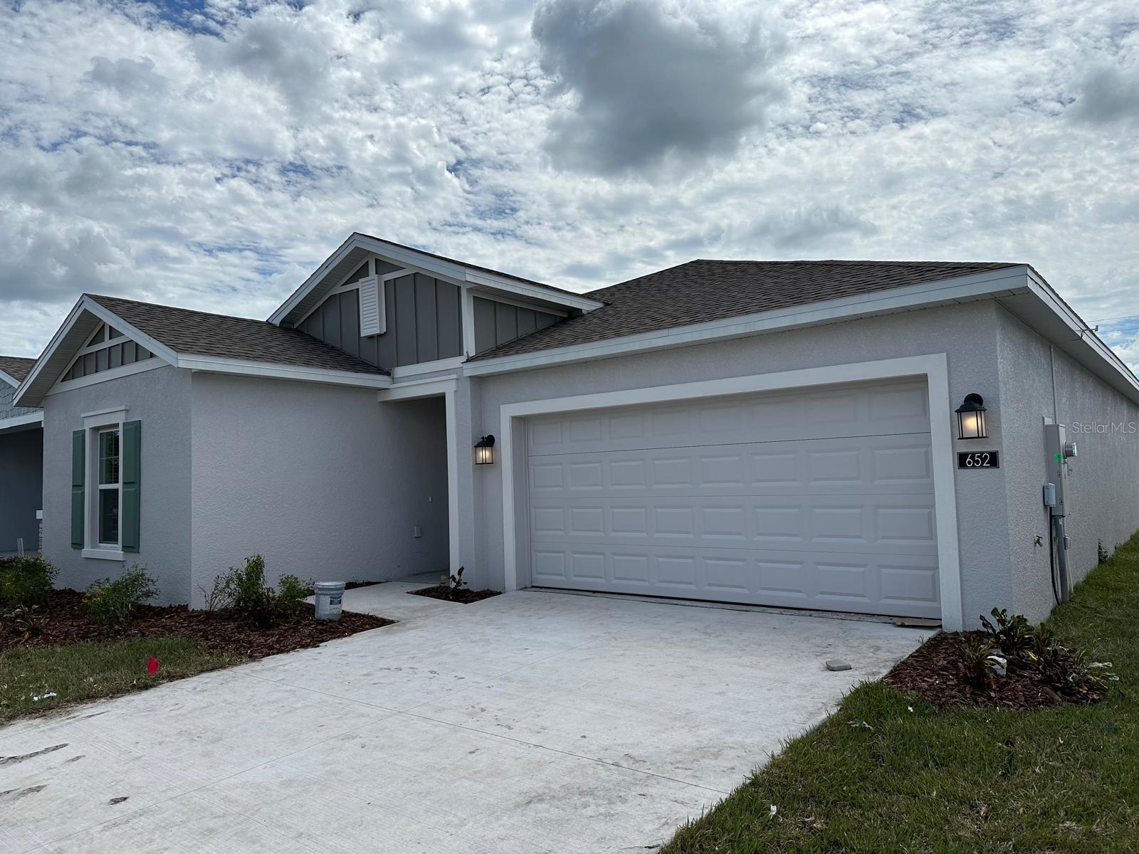 Image 3 of 40 For 652 Trotters Drive