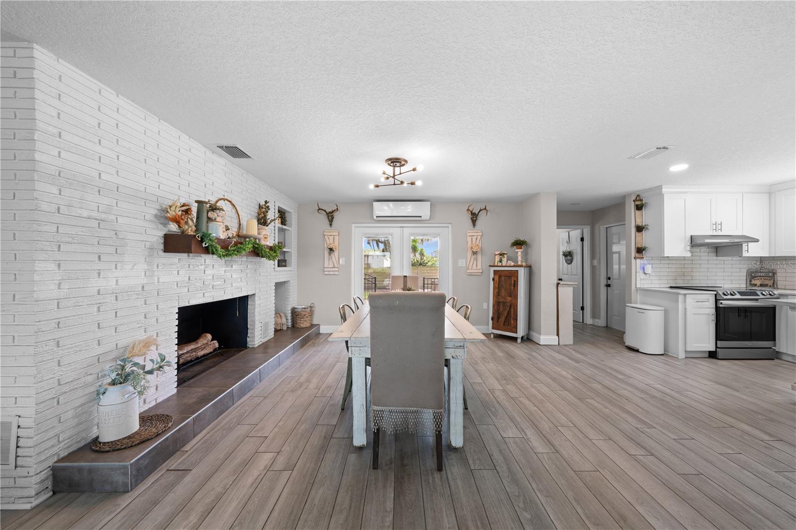 Image 11 of 57 For 4420 Quail Roost Rd