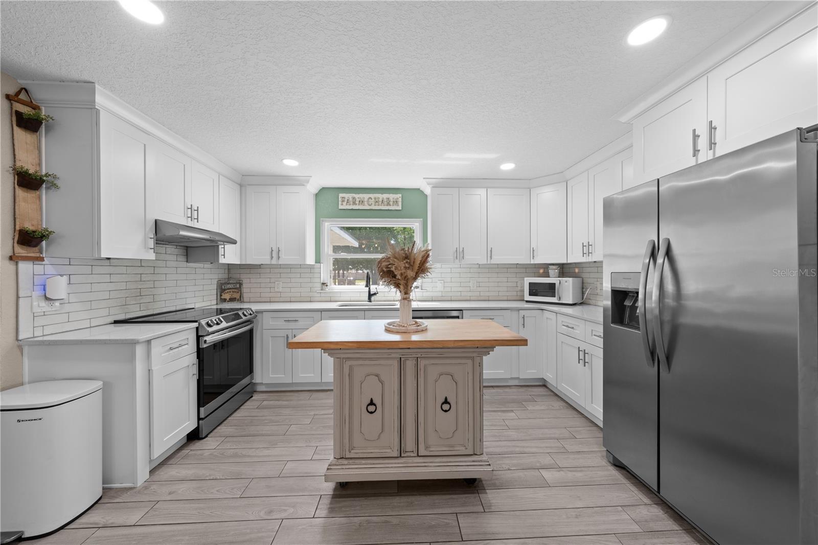 Image 16 of 57 For 4420 Quail Roost Rd