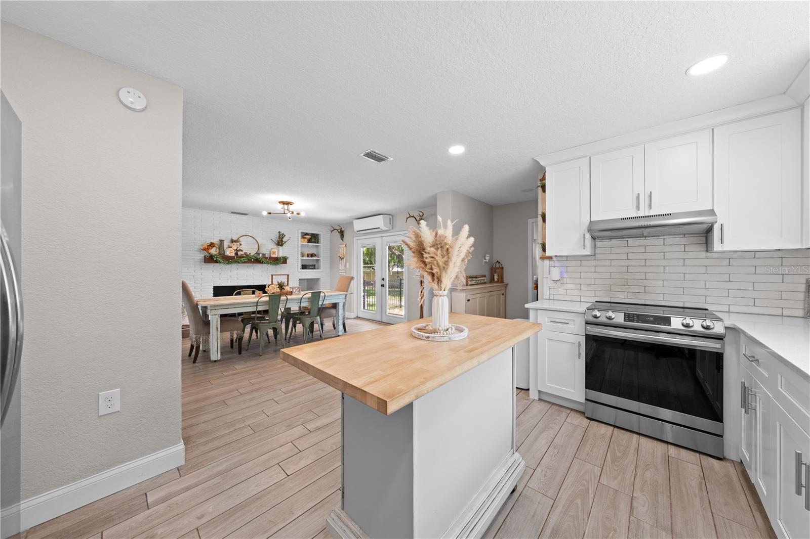 Image 18 of 57 For 4420 Quail Roost Rd