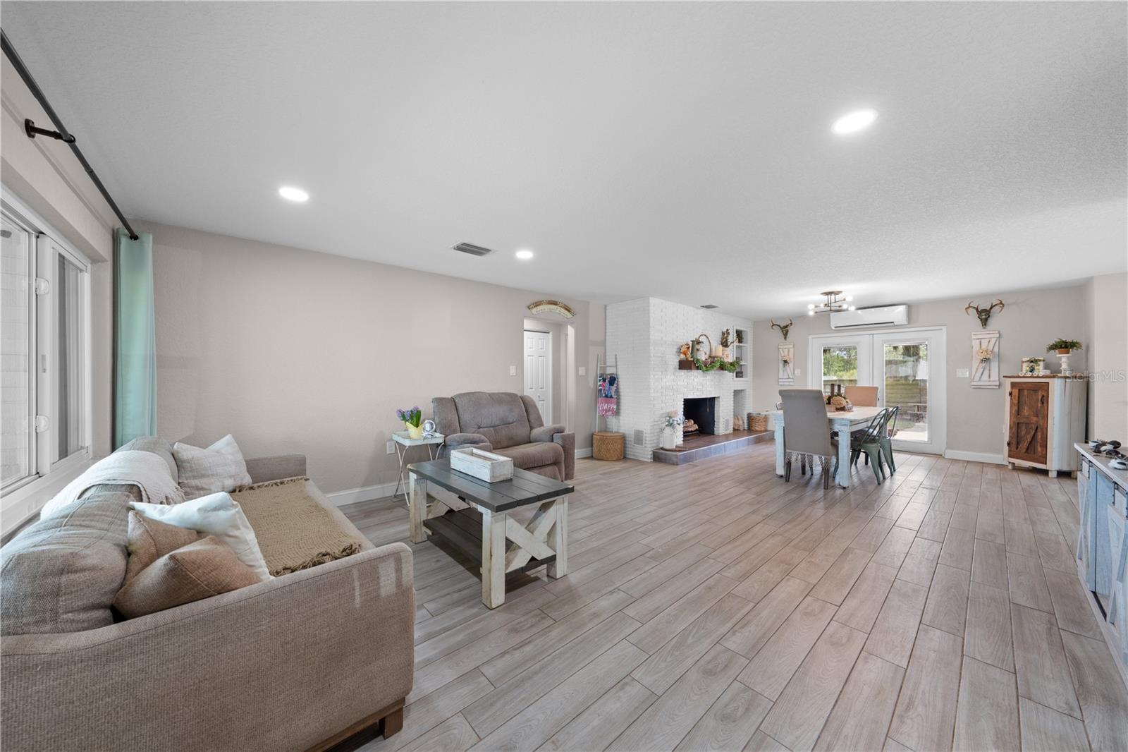 Image 7 of 57 For 4420 Quail Roost Rd