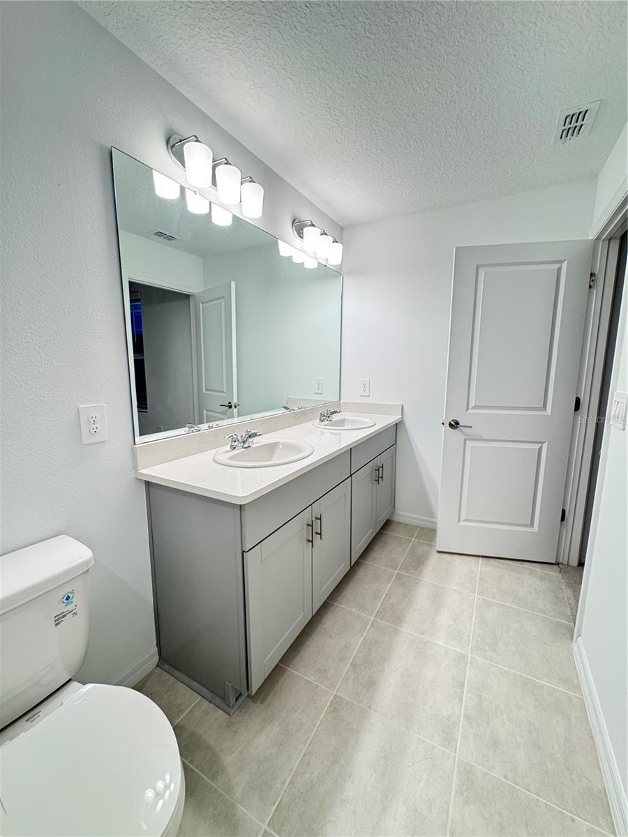 Image 19 of 23 For 1304 Drake Ridge Drive