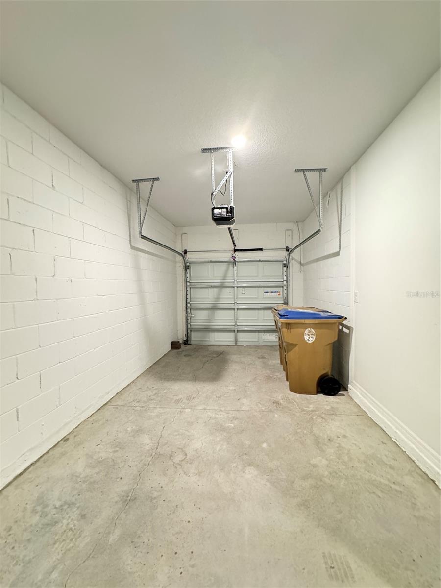 Image 3 of 23 For 1304 Drake Ridge Drive