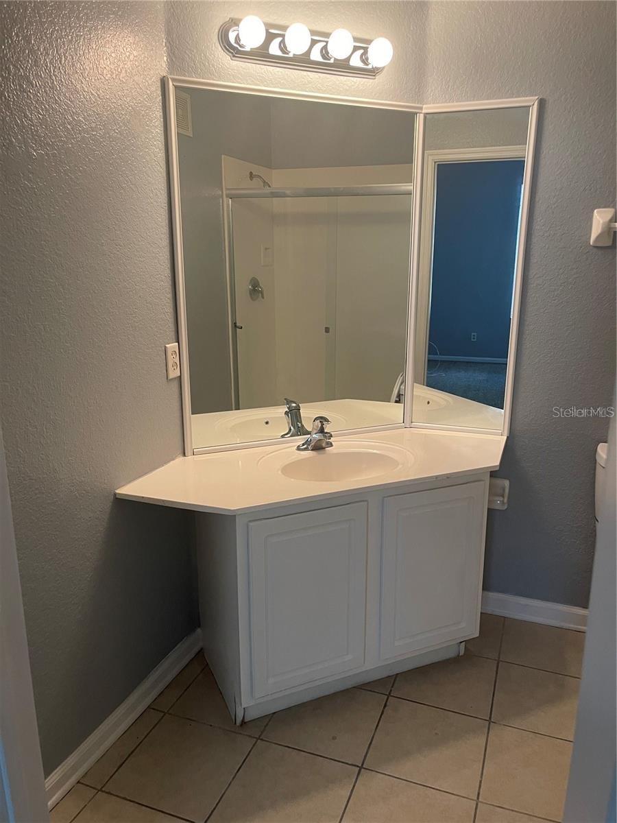 Image 5 of 7 For 6451 Old Park Ln 102