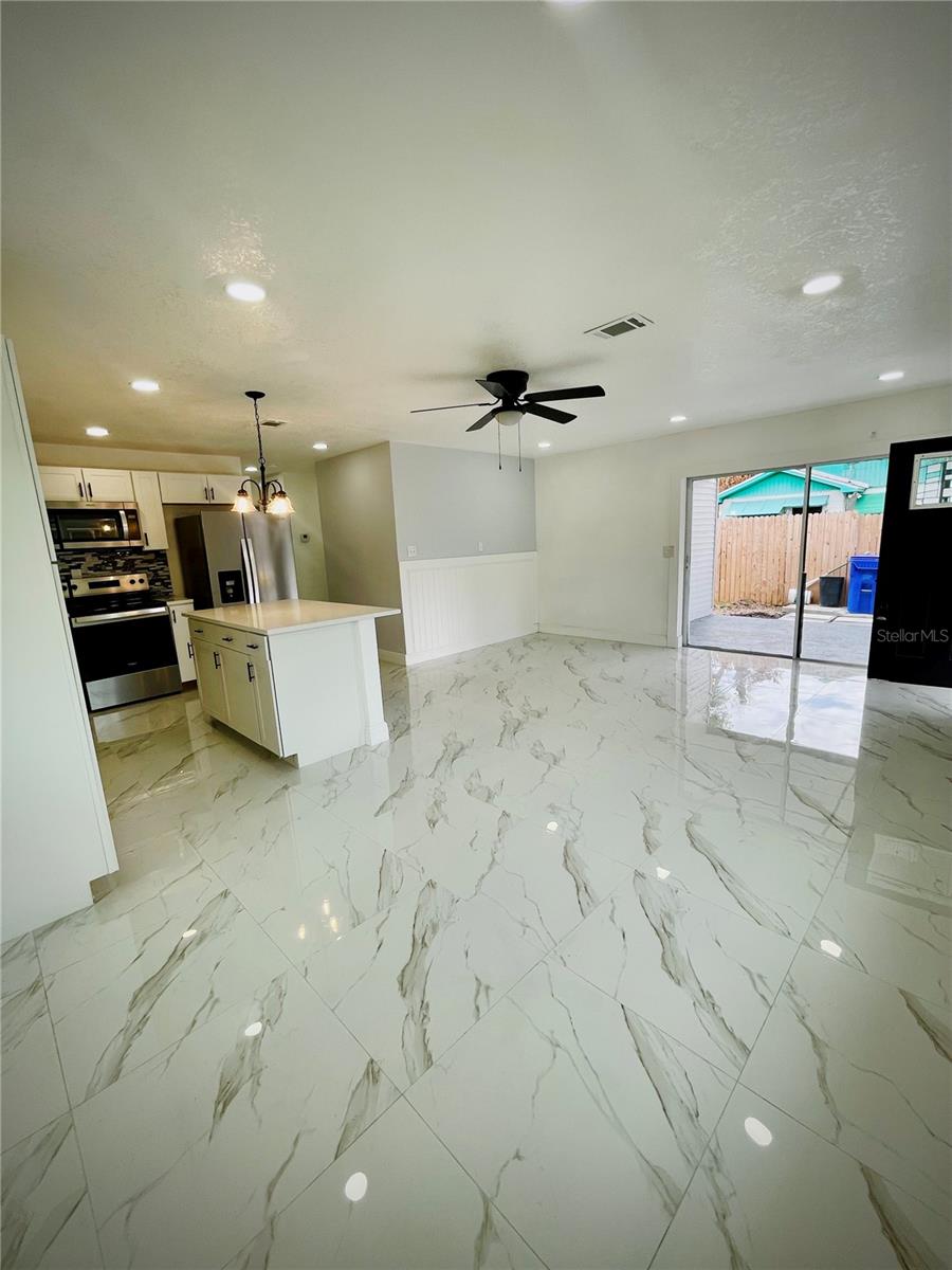 Image 11 of 30 For 1129 6th Street