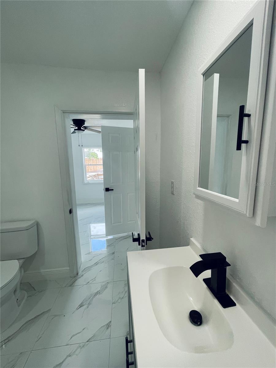 Image 15 of 30 For 1129 6th Street