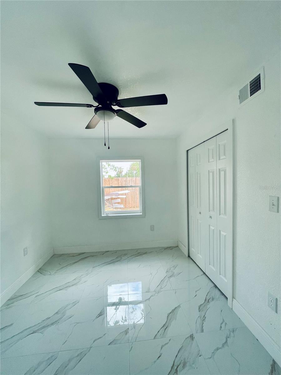 Image 17 of 30 For 1129 6th Street