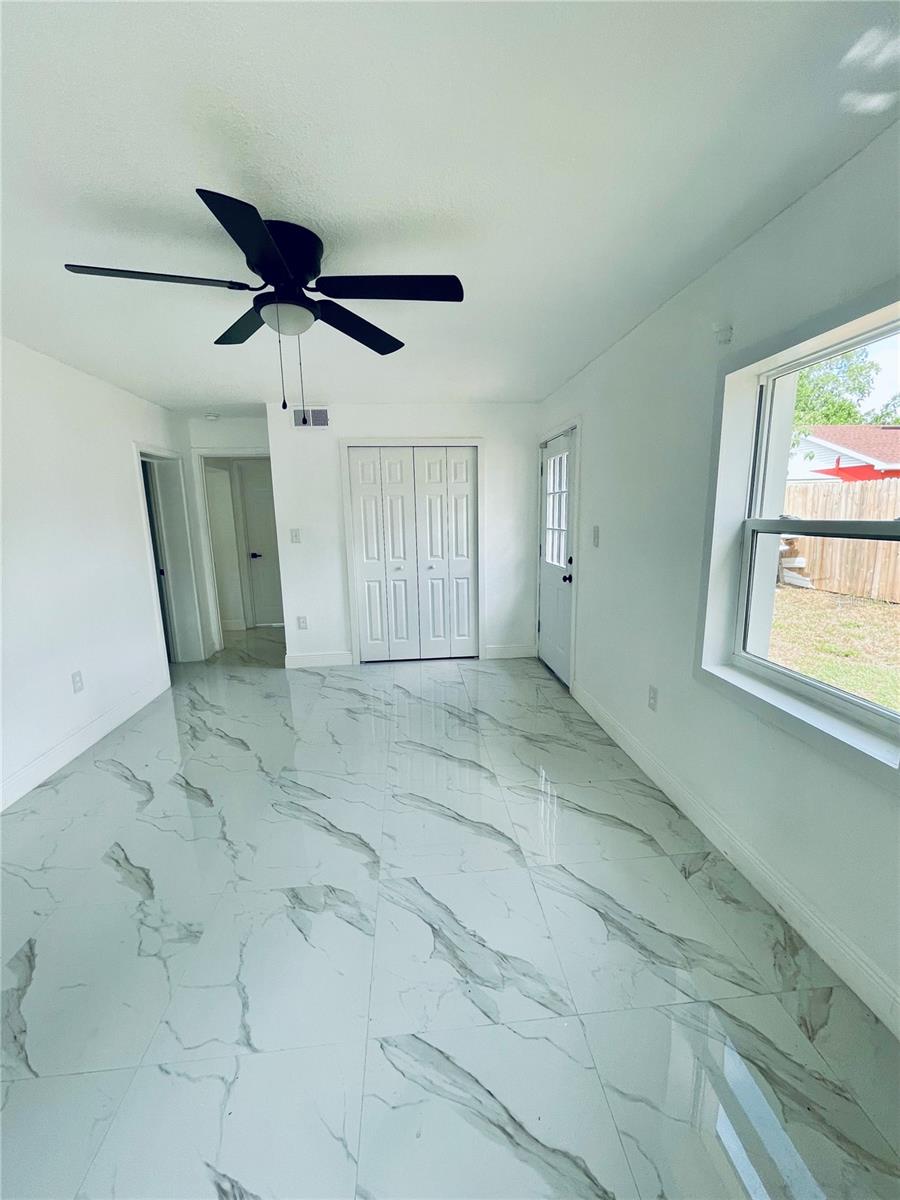 Image 19 of 30 For 1129 6th Street