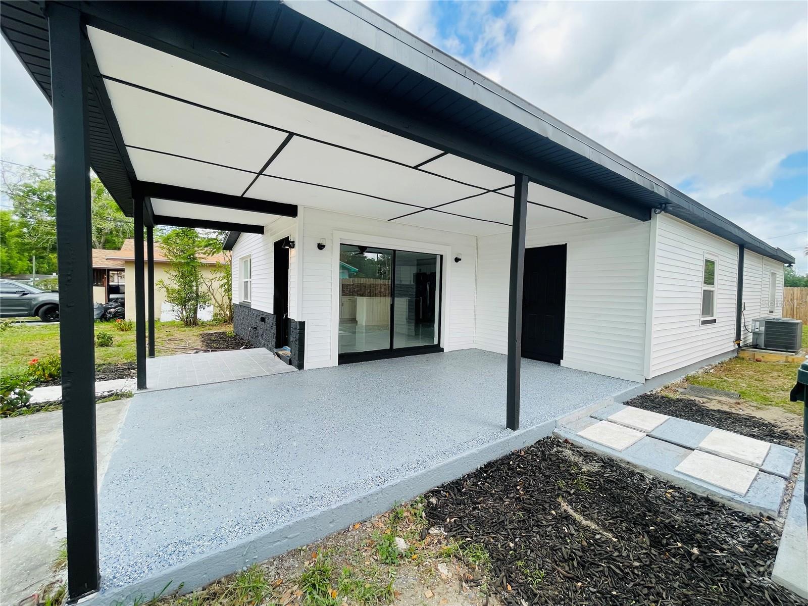 Image 2 of 30 For 1129 6th Street