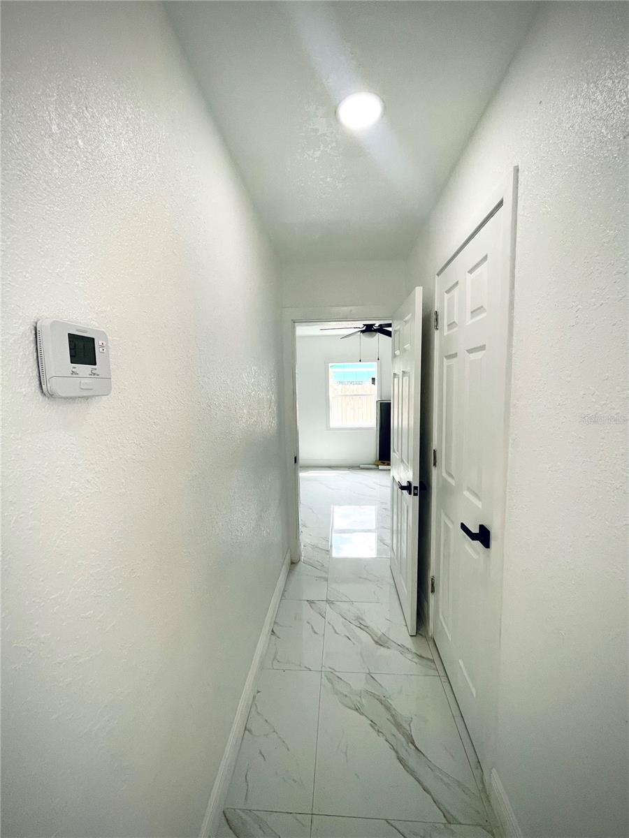 Image 23 of 30 For 1129 6th Street