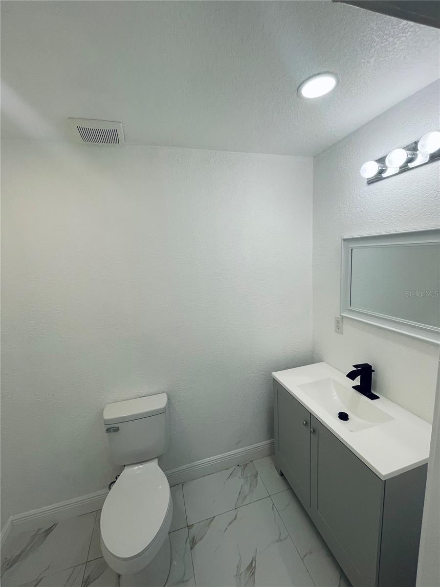 Image 24 of 30 For 1129 6th Street