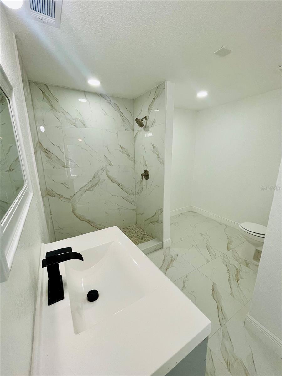 Image 28 of 30 For 1129 6th Street