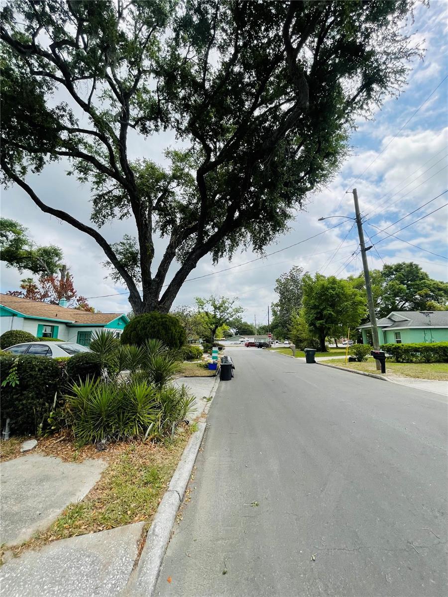 Image 30 of 30 For 1129 6th Street