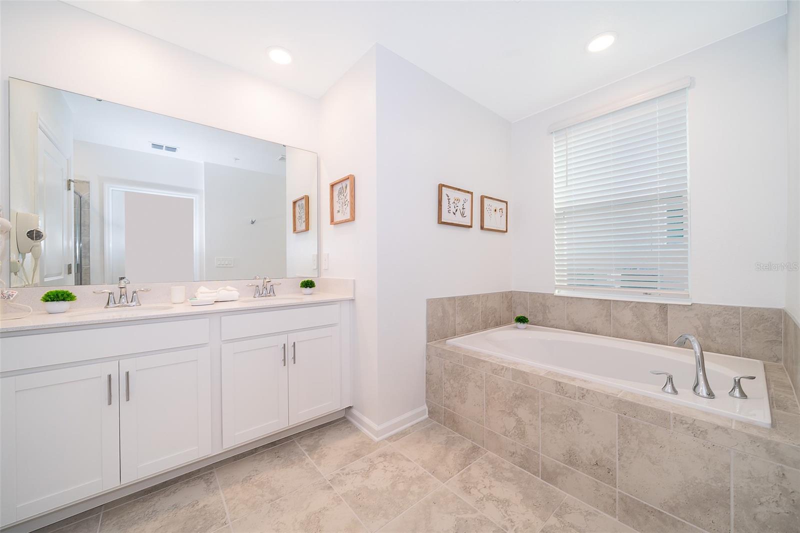 Image 19 of 35 For 8863 Cabot Cliffs Drive 101