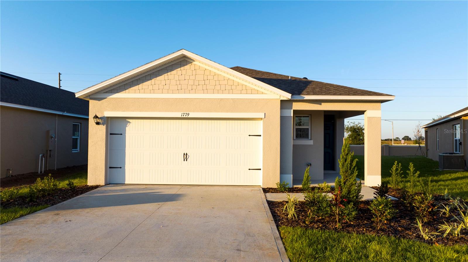 Image 2 of 61 For 1779 Post Oak Drive