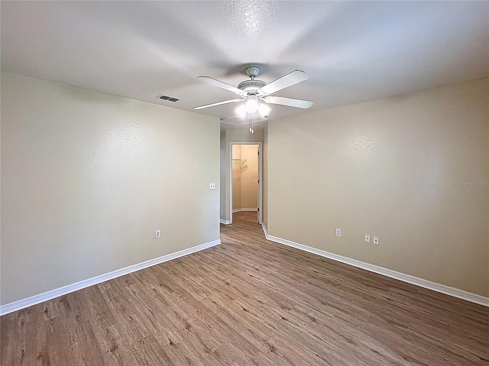 Image 16 of 26 For 838 Iowa Avenue