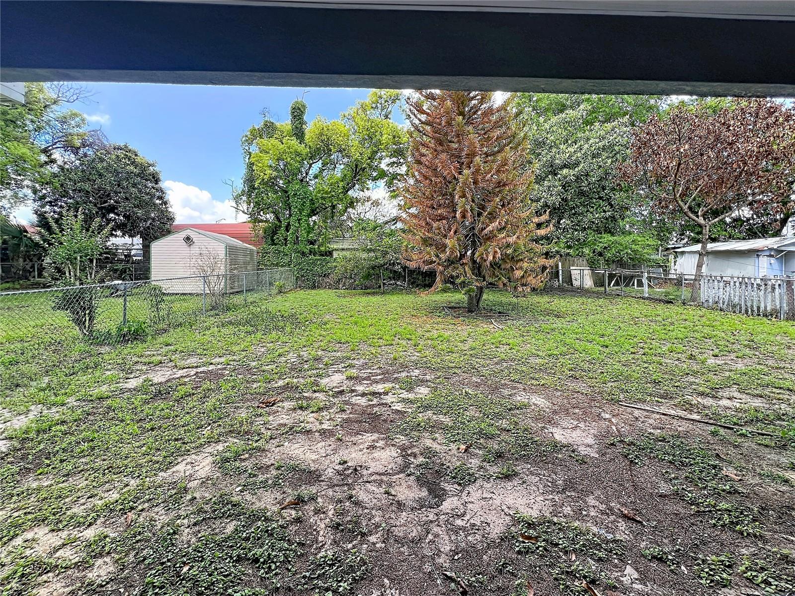 Image 25 of 26 For 838 Iowa Avenue