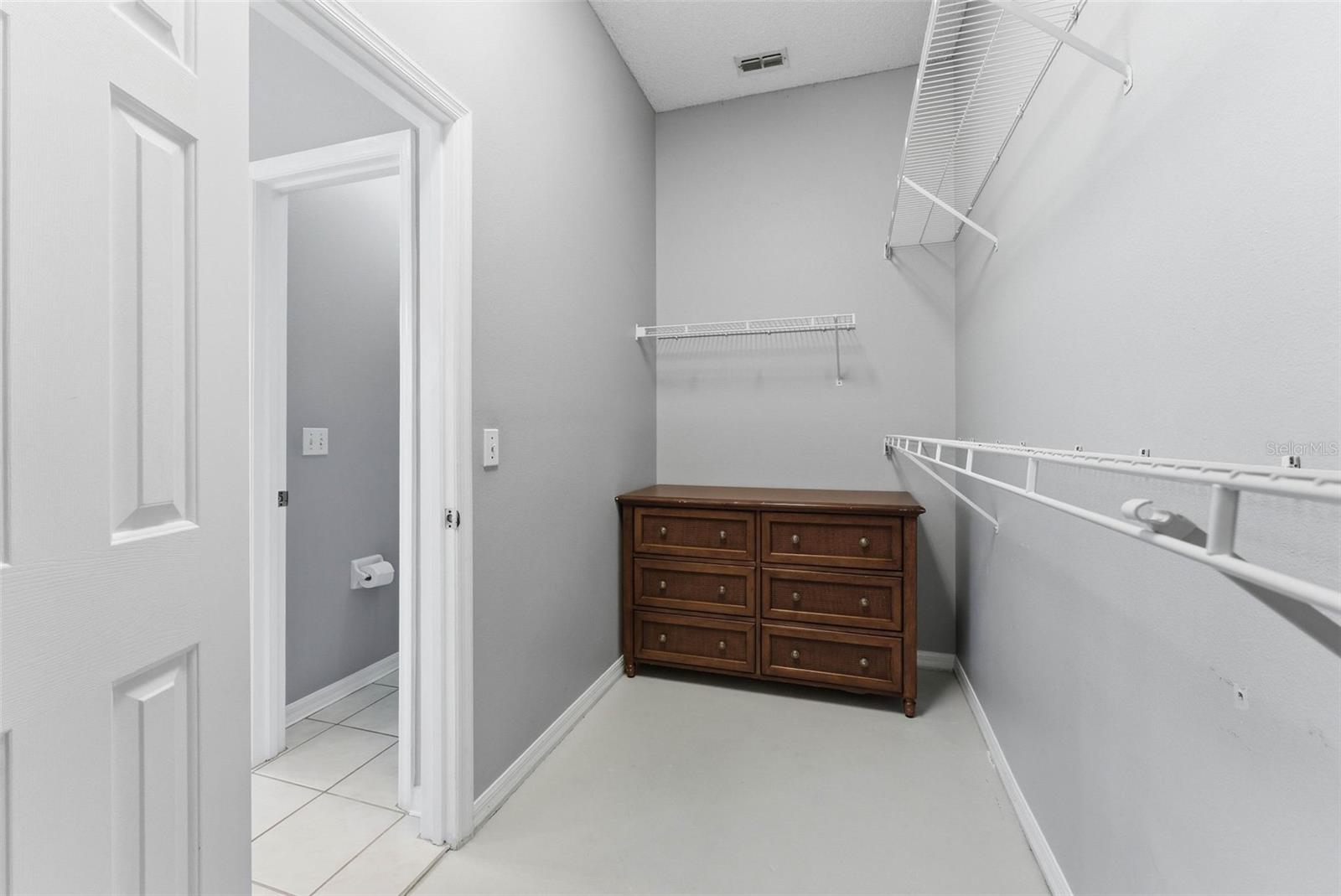 Image 17 of 64 For 1813 Crosswell Court