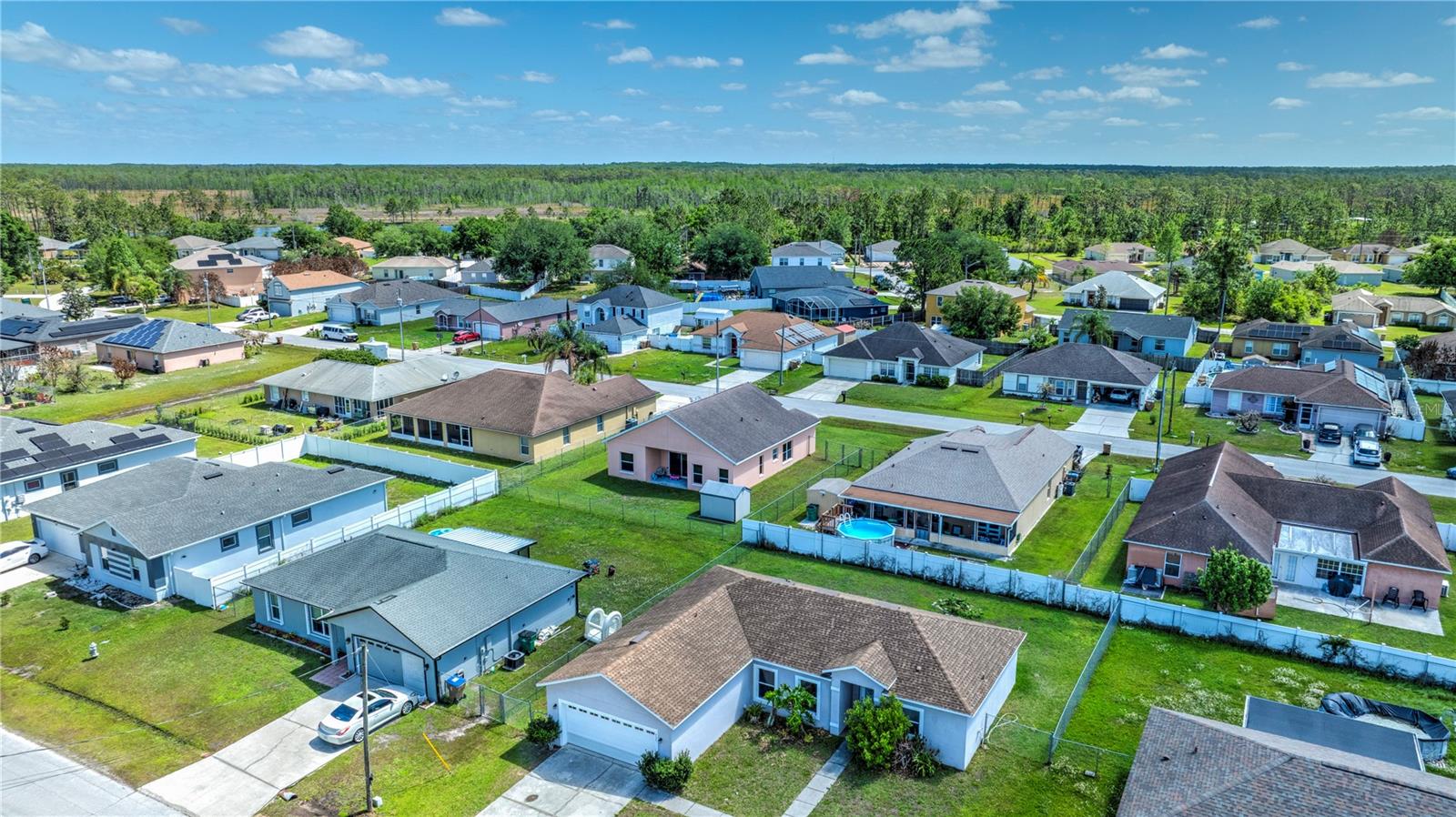 Image 21 of 29 For 716 Versailles Lane